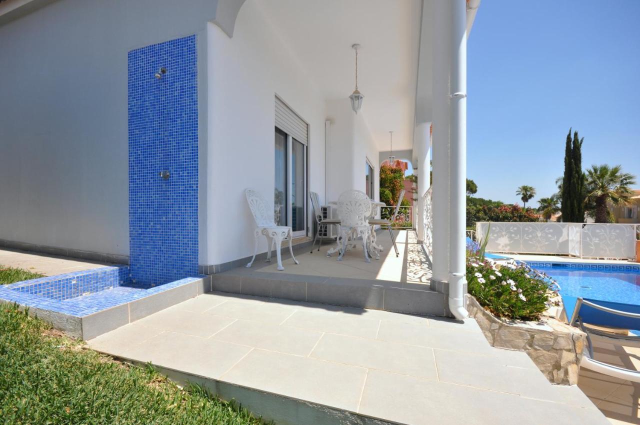 Well-Appointed Villa Is Situated In The Popular Resort Of Vilamoura Quarteira Ngoại thất bức ảnh